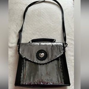 🌸BETSEY JOHNSON ALL BLACK SEQUIN BAG 🌸